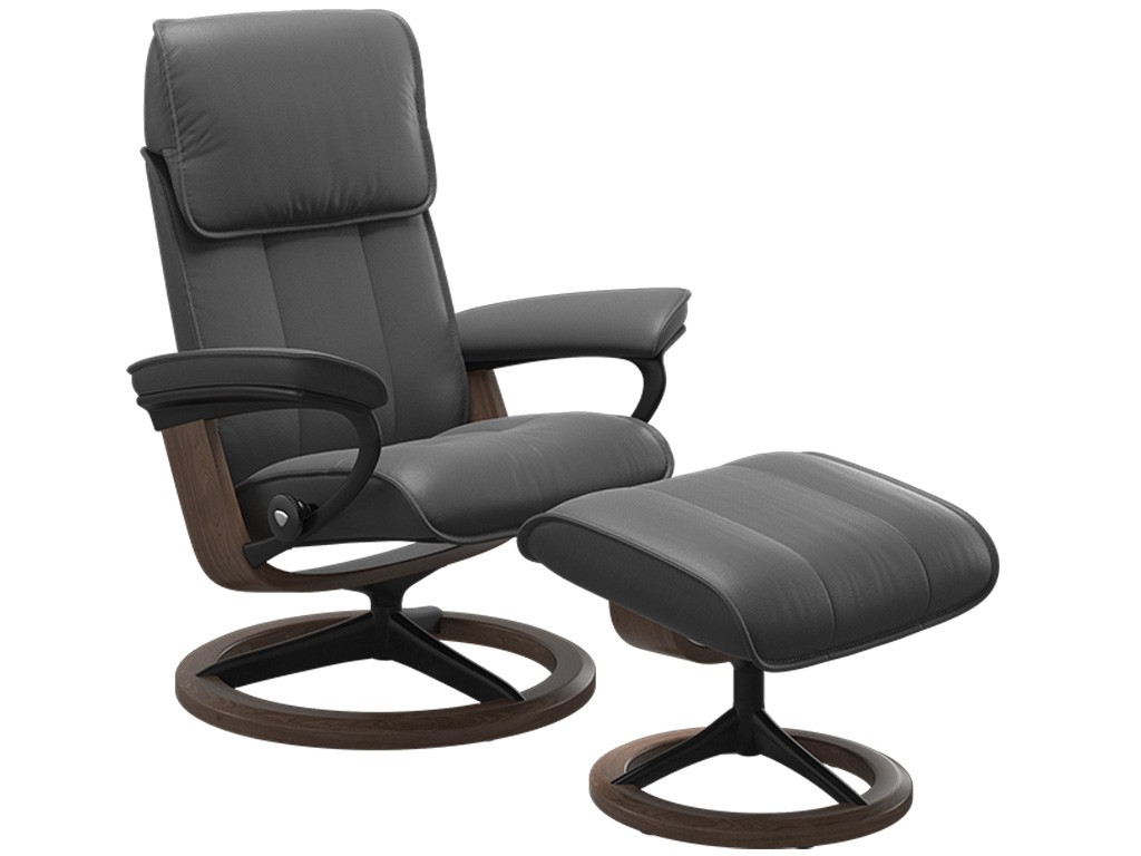 <p>Entdecke den Admiral Relaxsessel von Stressless®: wählbare Basis, Leder- oder Stoffbezug, Farbauswahl und Premium-Komfort für dein Zuhause.</p>