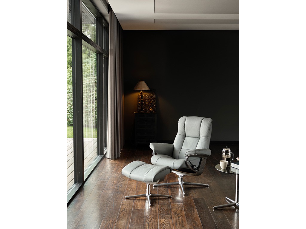 <p>Entdecke den Mayfair Relaxsessel von Stressless®: wählbare Basis, Leder- oder Stoffbezug, Farbauswahl und ergonomischer Komfort für dein Zuhause.</p>