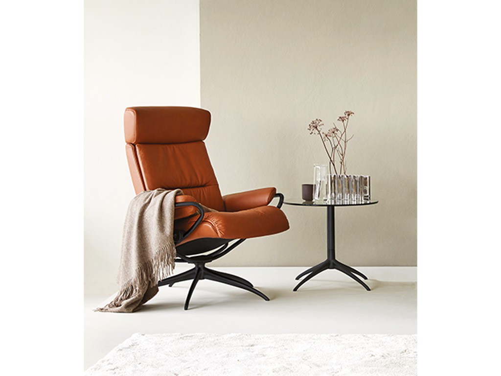 <p>Entdecke den Tokyo Relaxsessel von Stressless®: wählbare Basis, Leder- oder Stoffbezug, Farbauswahl und ergonomischer Komfort für dein Zuhause.</p>