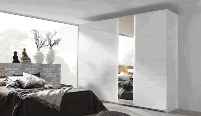 Schwebetürenschrank